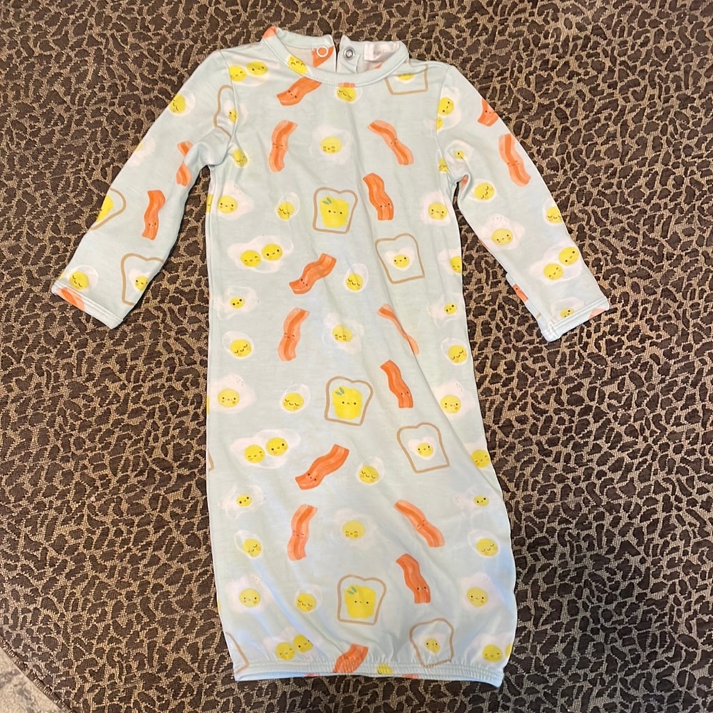 Angel dear 0-3 month gown NWOT